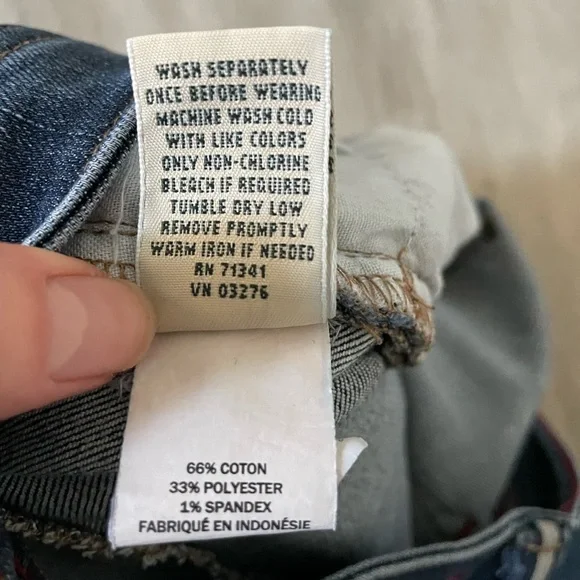 LL Bean women’s Performance stretch jeans, low rise, size 2 - Picture 7 of 8